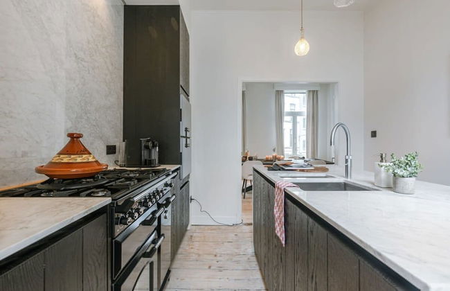 Charming House in the City of Antwerp With Parking - Foto 54