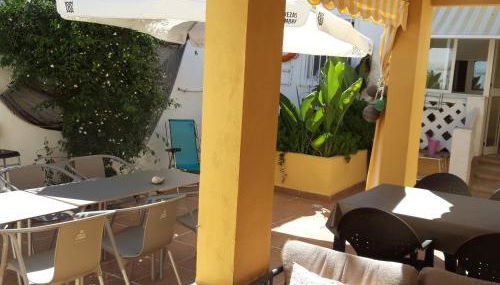 Casa a pie de playa, con patio. Zona Miramar. - Foto 2