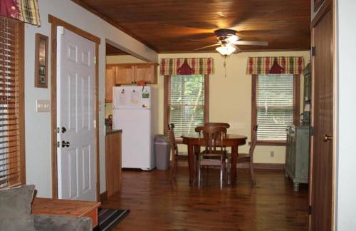 Hemlock Hideaway - Foto 7