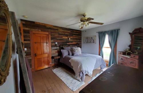 Roomy Vacation Rental for Two with a Private Bathroom near Cedar Rapids, Iowa - Foto 10