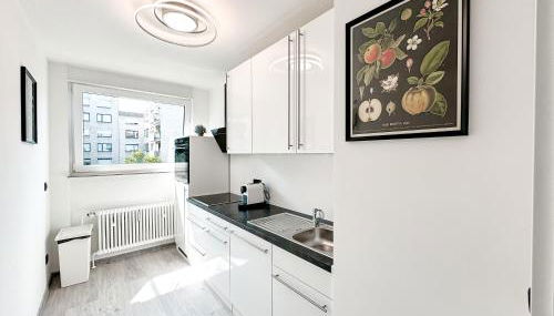 Moderne Blue-Night Apartment - Photo 2, stove