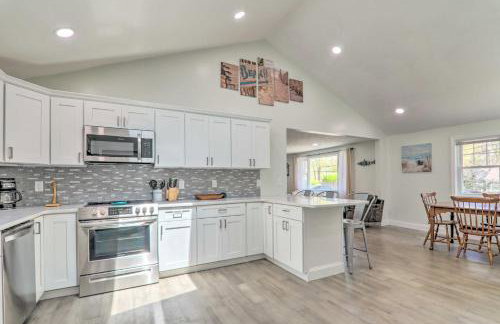 Bike to Beach Centerville Home with Deck! - Foto 10