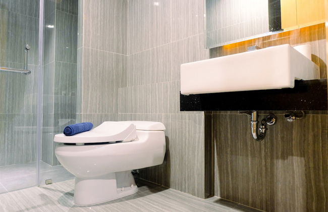 Homey Studio Room at Capitol Suites - Foto 15