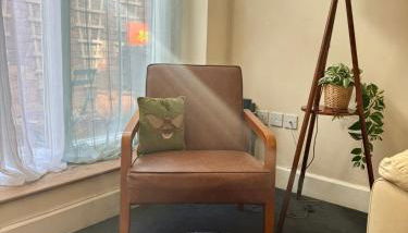 The Mews - Worcester City - House - Gated - Self Check In - Free WIFI - 2 Doubles - TVs in bedrooms - Sleeps 6 - Free Nearby Parking - Foto 3