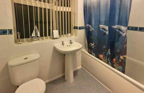 Benllech Sea View bungalow, Dog Friendly sleeps 6 - Foto 8