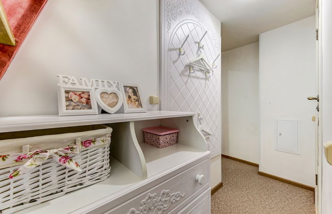 Semeiniy Ochag on Kurlandskaya - Photo 5