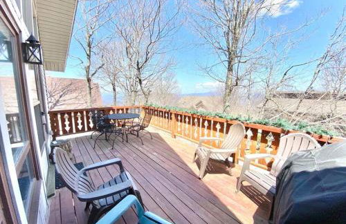 Cozy Charming Ski Chalet Sleeps 11 - Foto 40