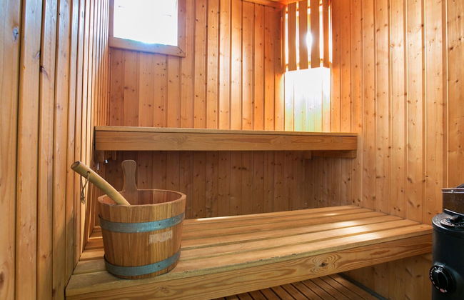 Villa in Kijkduin Near North Sea Beach - Photo 18