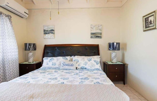 Yancey Largo Villa Perfect Jamaica Ironshore Getaway w Private Pool and Onsite Staff Services by RedAwning - Photo 24