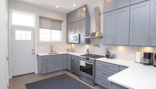 Sleek & Posh 4Bed-3 5Bath - RoofDeck - Sleeps 12 - Foto 3