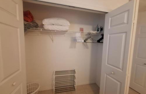 Home 3 beds 1 full bath 1 half bath Port Charlotte near beach - Foto 10