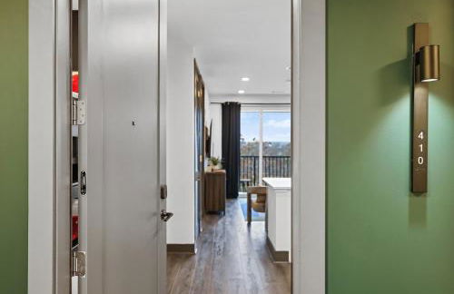 Modern Condo for 6 with Rooftop & Gym Near DT - Foto 3