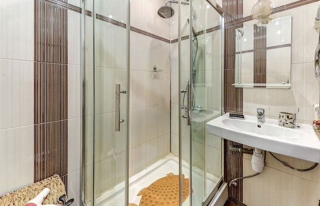 AG Apartment John Reed 4-1 - Photo 9