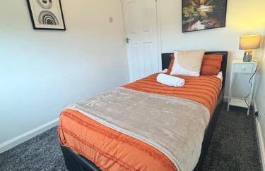 Swanky Dudley Retreat - Foto 15