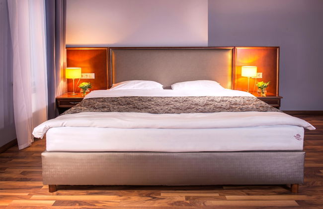 Greguar Hotel & Apartments - Photo 10