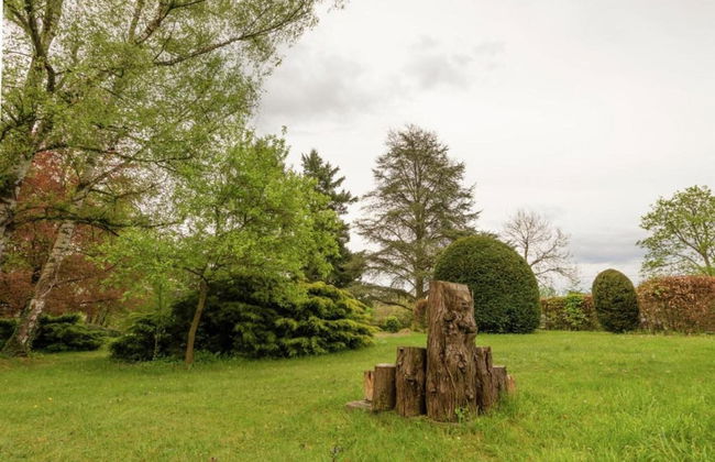 La Roche Cozy Forest Escape - Photo 32