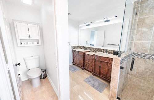 Elegant 4BR 2,5BA Holiday Home with Pool, Game Room & Grill - Foto 13