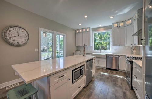 Bright and Airy Home Chefs Kitchen and Pro Decor! - Foto 10