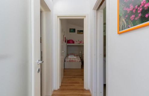 Amazing Home In Solto Collina Bg - Photo 30