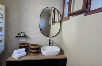 Maison de Charme Vue Exceptionnelle Mer & Montagne - Foto 64