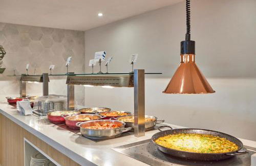 Universal Aparthotel Don Camilo - Foto 57