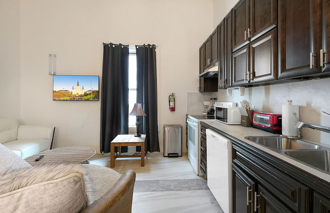 Stunning Condos Near French Quarter - Foto 41