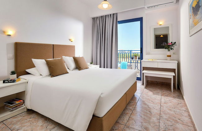 Ilios Suites - Foto 9