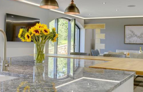 The Gate House - Photo 15