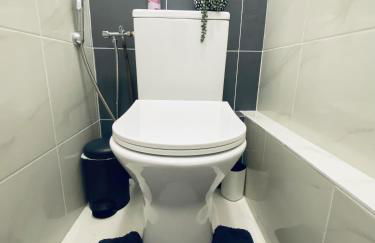 Appartement parisien neuf, moderne avec une grande salon, 2 chambres, 3 lits, parking gratuit, 15min de Paris et 13 min aéroport Orly - Foto 30