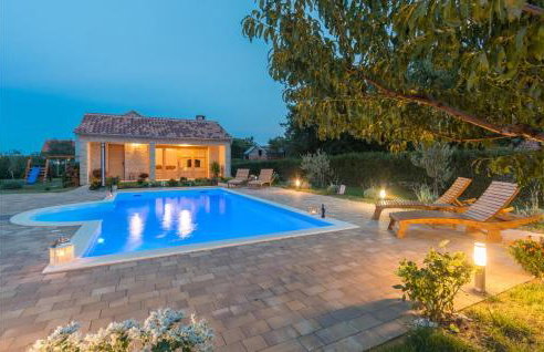 Four-Bedroom Holiday Home In Suhovare - Foto 18