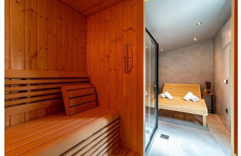 3 Bedroom Beautiful Home In Lisicic - Foto 3