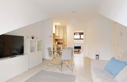 Ático con terraza en playa de San Lorenzo - Foto 10