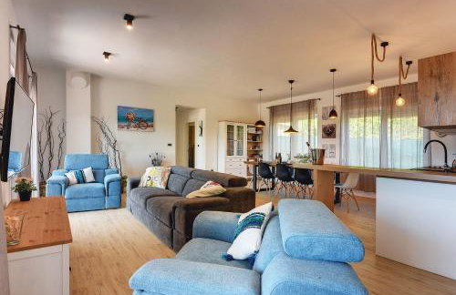 Villa mit privatem Pool nur wenige Minuten von den Stränden - Foto 6