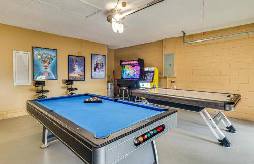 Family Oasis with Game Room and Pool in Davenport! - Foto 26