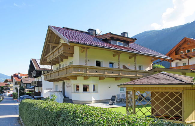 2 bedroom Apartment in Mayrhofen with garden - Photo 1