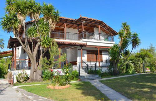 Agios Konstantinos peaceful Beach 3bdr apartment - Photo 3