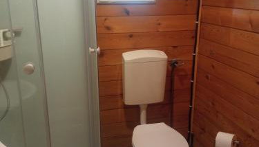 Domek i jurta nad rzeką - Foto 3