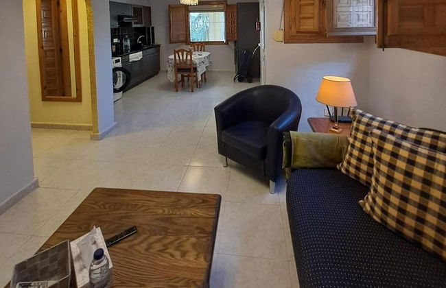 La Marina Oasis, 2-beds, Sleeps 4, 10 min to Beach - Foto 12