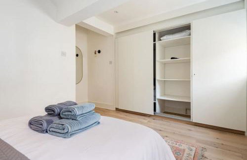 2BD Mews House in East London, walking distance to High Street and Tube - Foto 29