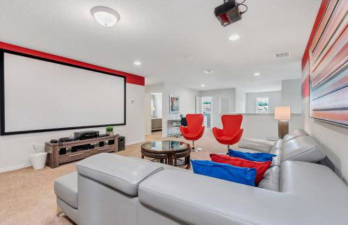 Villa W/ Pool, Movie Theater & Game Roomsleeps 20 - Photo 6