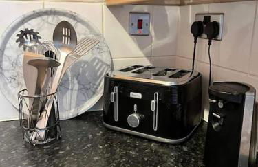 Cosy Jesmond 3 bed apartment - fantastic location - Photo 23