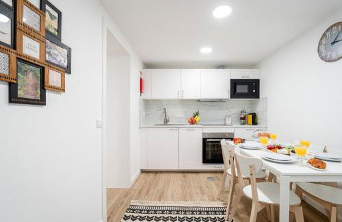 HostWise - Modern Flat with a Suite - Foto 11