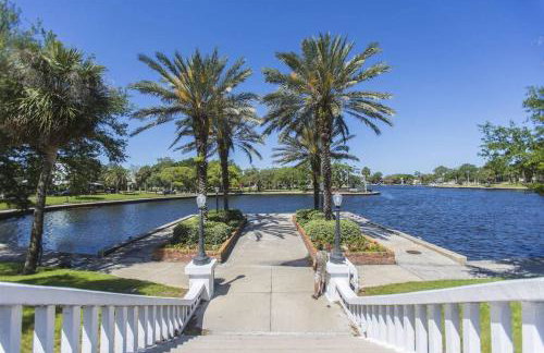 Spacious 3BR Family Home Near Sponge Docks - Foto 53