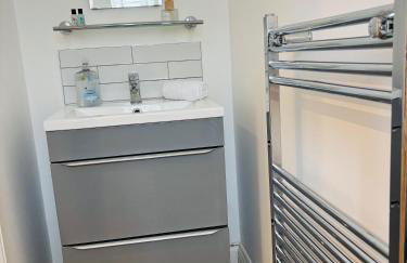 Penuel near Sutton -In-Ashfield town centre - Foto 20