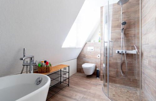 Maisonette Wohnung mit Blick über die Stadt - Foto 25