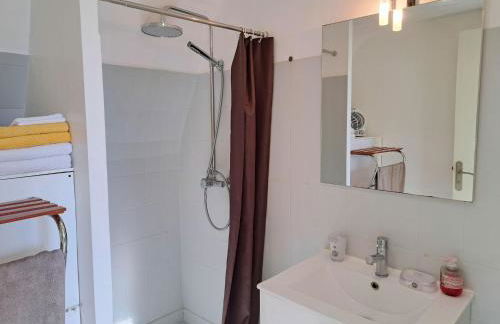 Holiday Home in Brittany near Pointe du Raz - Foto 14