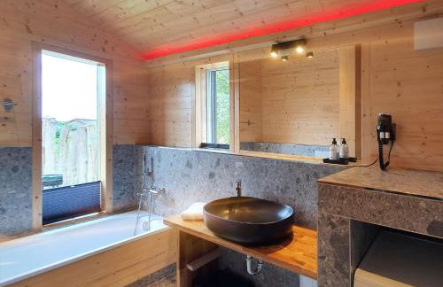 Werder Chalet -- GROßES SONNENDECK -- Strand 150m I Sauna I eKamin I bis 8 Pers I Meerblick I by "Meyers am Meer" - Foto 11