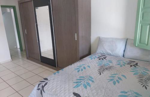 Casa Ampla - 4 quartos e 3 banheiros - Foto 17