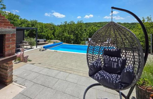 Cozy Home In Bjelovar - Foto 12