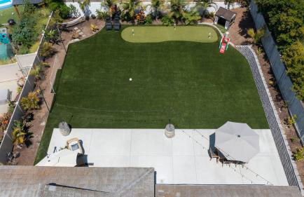 4Bd, putt putt, turf, grill, fire pit & more! - Photo 63